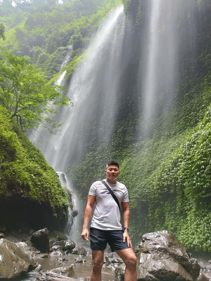 Surabaya: Bromo Sunrise & Madakaripura Falls Full-Day Tour - The wet walk into Madakaripura Waterfall