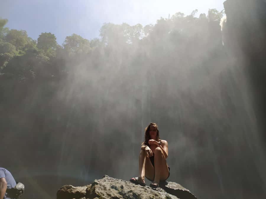 Surabaya or Malang: Tumpak Sewu Waterfall Share Guided Tour - Why Tumpak Sewu Feels Bigger Than a Normal Waterfall Stop