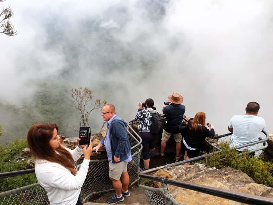 Sydney: Blue Mountains Late Start, Walks Waterfalls & Koalas - Lunch, dinner, and the real value of the price