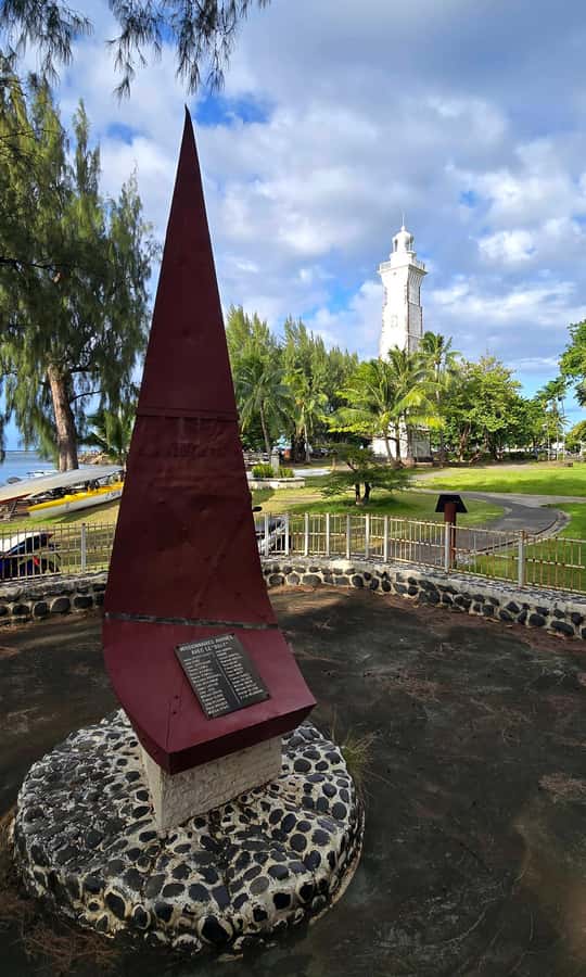 Tahiti Half Day Small Group Circle Tour - Waterfalls & Caves - Vaipahi Water Gardens and a slower walk