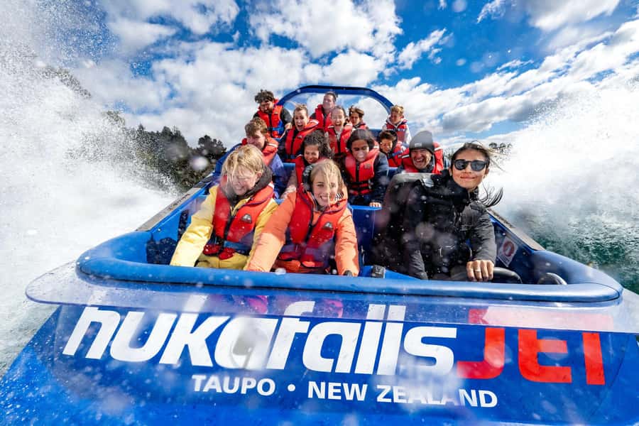Taupō: Huka Falls 30-Minute Jet Boat Experience - Arriving at the base of Huka Falls