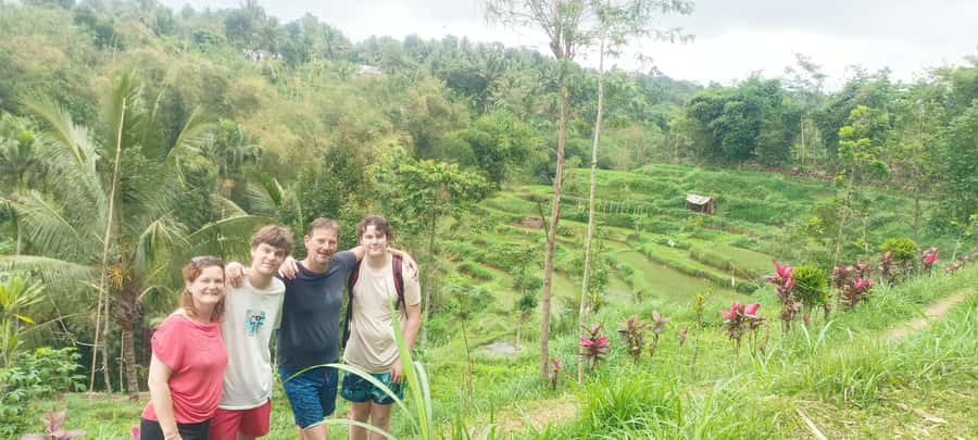 Tetebatu: Waterfalls, Spices, Rice Terrace, Monkey forest - What to bring and how to prepare
