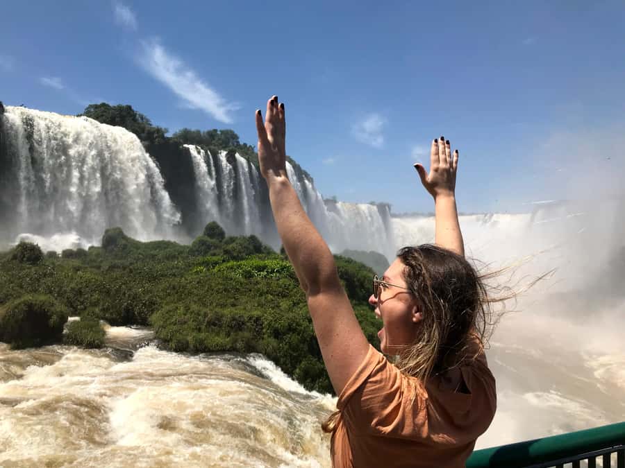 The Best of Iguazu Falls (Brazilian Side) - Half-Day Tour - The 1,200-meter trail to the main viewpoints