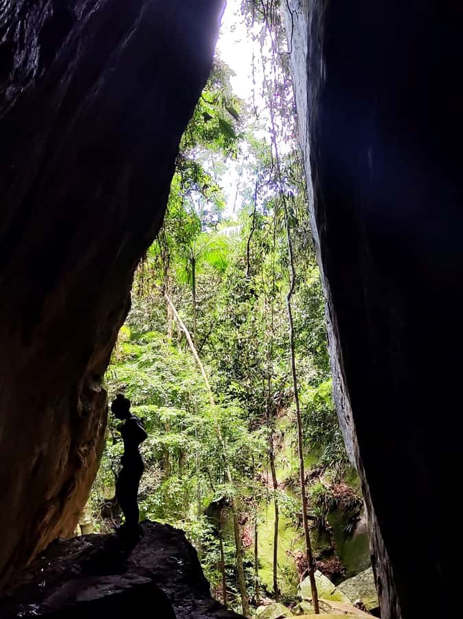 Tijuca Forest´s hike: caves, waterfalls and great views - Cachoeira das Almas and the natural shower