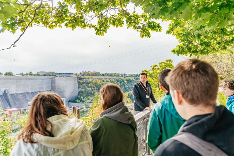 Toronto: Falls Day Tour with Boat Cruise & Niagara-the-Lake - Niagara Falls: time to choose your own pace