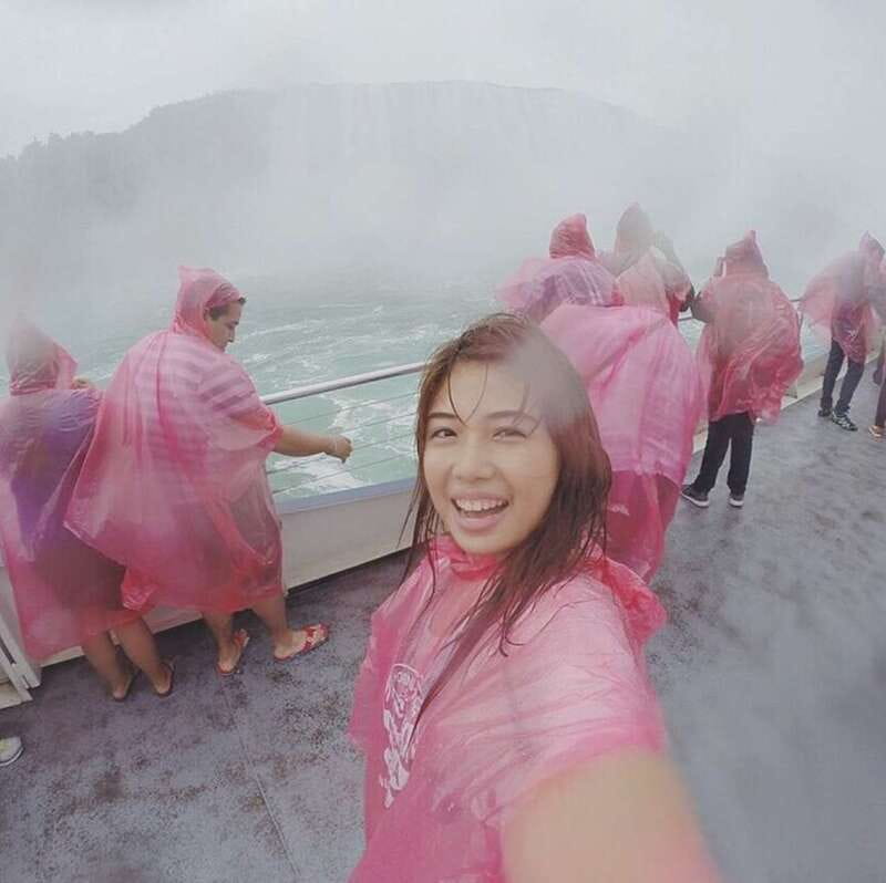 Toronto: Niagara Falls Bus Tour with Maple Tasting and NOTL - Best time to choose the optional attractions