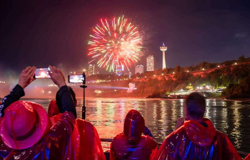 Toronto: Niagara Falls Day & Evening Tour + Top Attractions - Why the afternoon departure works so well
