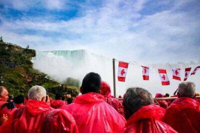 Toronto: Niagara Falls Day Tour with Optional Boat Cruise