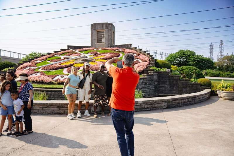 Toronto: Niagara Falls Day Tour with Optional Boat Cruise - Your first view of the Canadian Falls