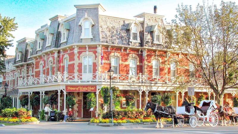 Toronto: Niagara Falls Day Tour with Optional Boat Cruise - Choosing the Hornblower Niagara Cruise