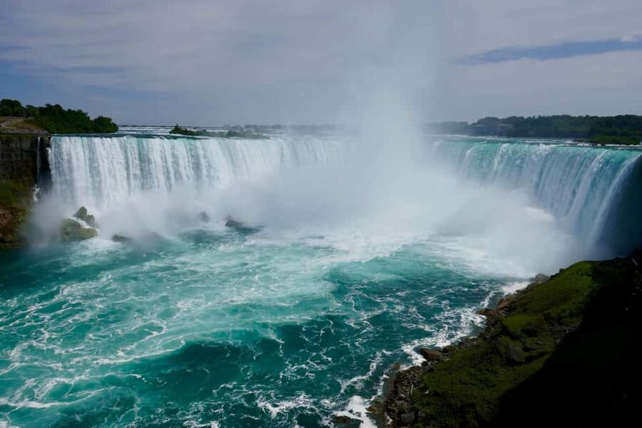 Toronto: Niagara Falls Tour Boat, Tower & Behind the Falls - Lunch and the maple syrup stop