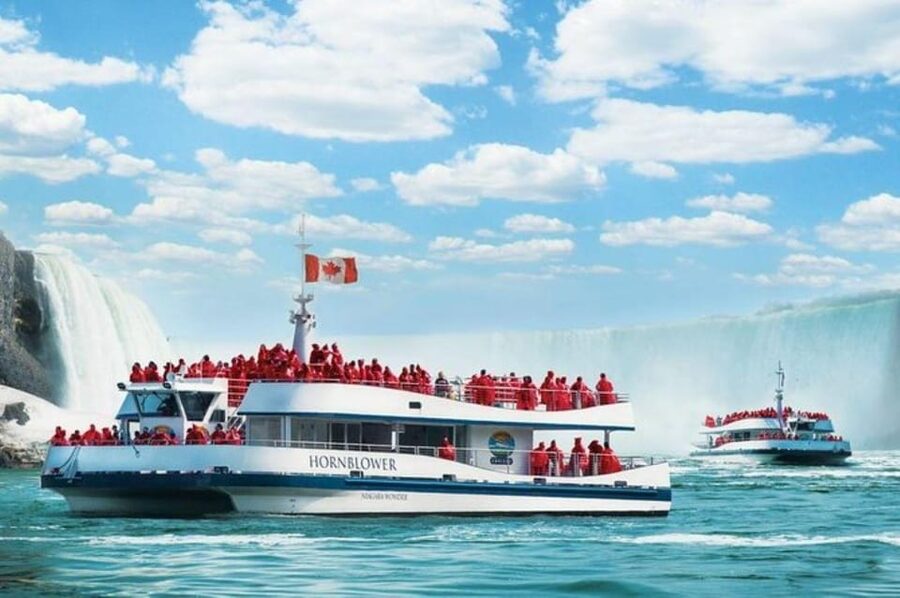 Toronto: Niagara Falls Tour Boat, Tower & Behind the Falls - Queenston Heights and the War of 1812