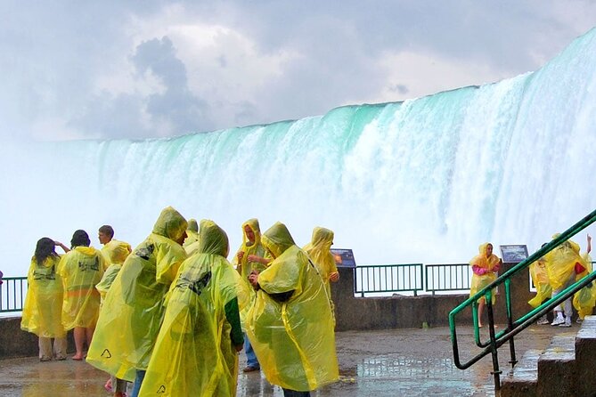Toronto: Niagara Falls VIP Private Luxury SUV Tour - Maple Leaf Place and the sweet side of Ontario