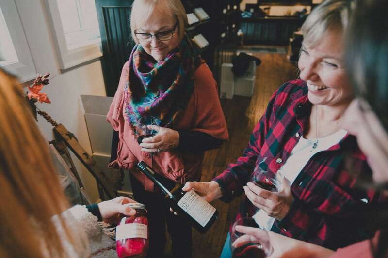 Toronto: Niagara Wineries Tasting Tour & Optional Lunch - Pillitteri Estates, Inniskillin, and Konzelman Estates