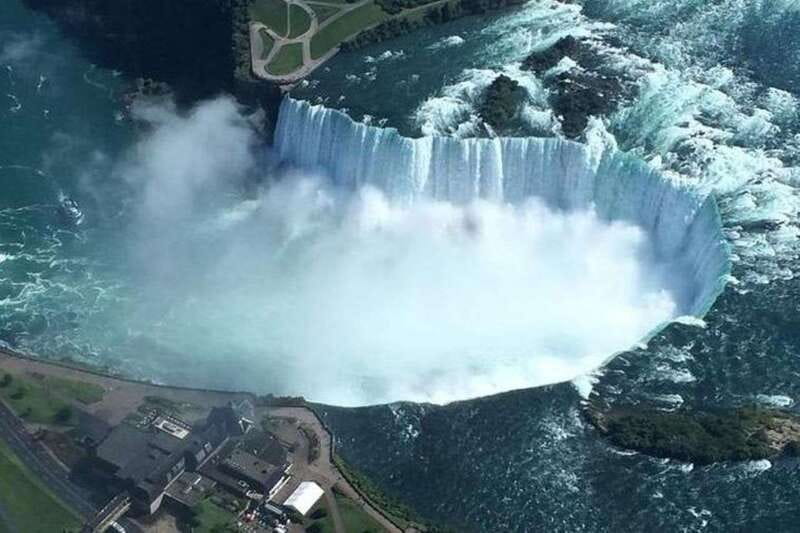 Toronto to Niagara Falls: Boat Ride & Behind the falls Tour - The 10:30 AM start from downtown Toronto