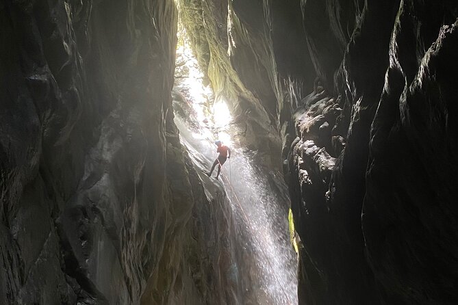 Trekking/rappelling waterfalls in Dominican Republic - Swimming holes, cold water, and time to recover