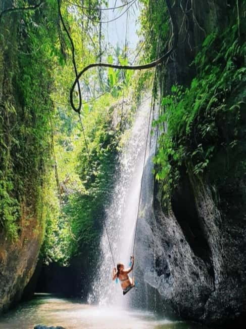 Ubud: 4 Waterfalls Tour with Private Driver - Starting at Kanto Lampo Waterfall