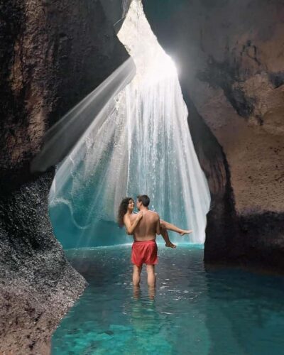 Ubud: Private Scenic Waterfalls and Rice Terraces Tour