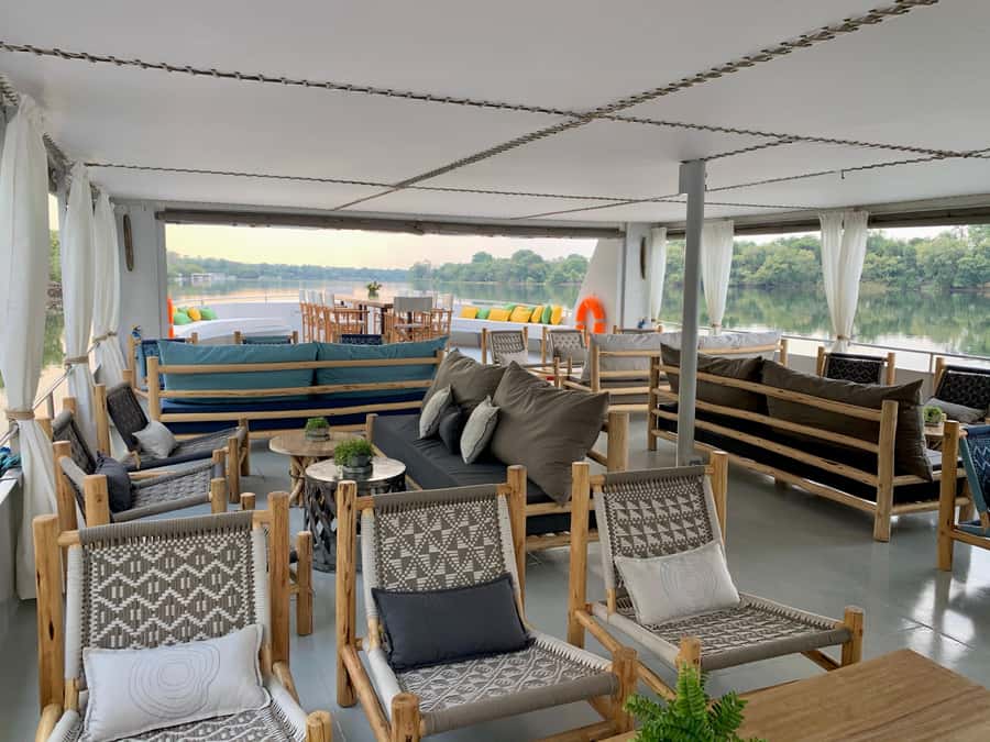 Victoria Falls: 2-Hour Luxury Zambezi River Sunset Cruise - Choosing between the Luxury Deck and Signature Deck