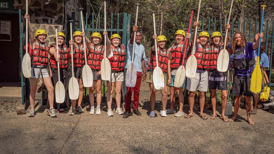 Victoria Falls: Zambezi Half-Day Rafting - Lunch, photographs, and what the $140 covers