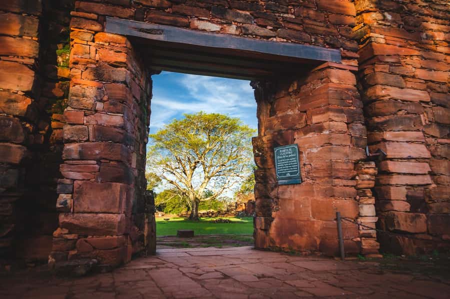 Wanda Mines and San Ignácio Ruins (Foz/Puerto Iguazu) - Who will enjoy this full-day outing