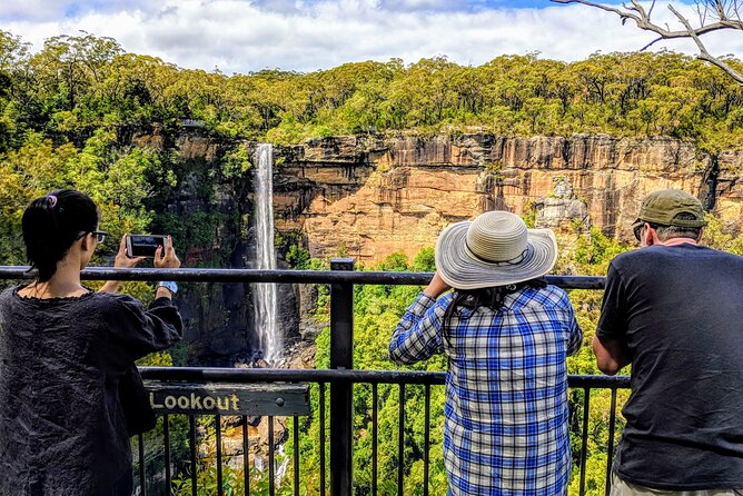 Wildlife, Waterfalls and Wine Day Tour from Sydney - From Sydney Harbour to Bald Hill Lookout