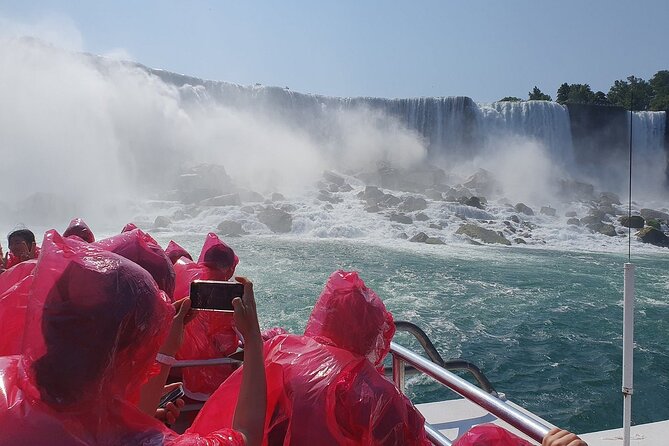 World Famous Boat Cruise with Historical Walking Tour and more - Boarding Niagara City Cruises