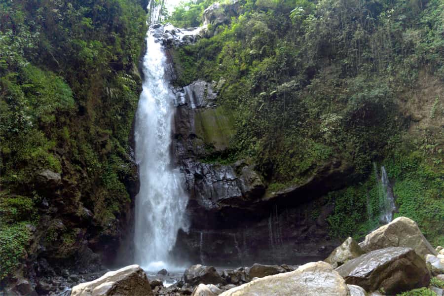 Yogyakarta: Selogriyo Temple, Rice Terraces & Waterfall Tour - Who should book this day?