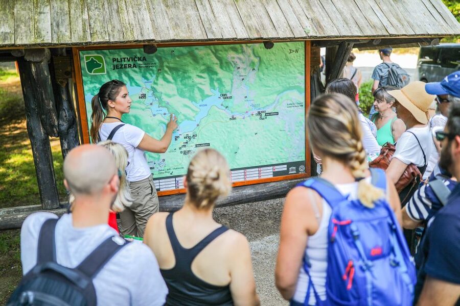 Zadar: Plitvice Lakes Full-Day Guided Tour with a Boat Ride - Cost and what you really pay