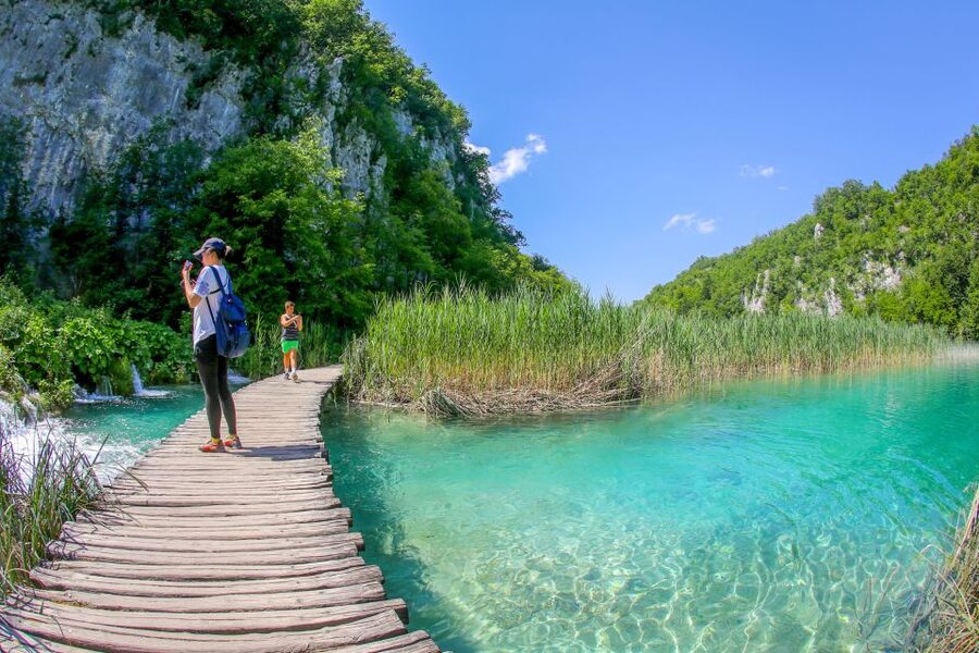 Zadar: Plitvice Lakes Full-Day Guided Tour with a Boat Ride - Weather, footwear, and practical preparation
