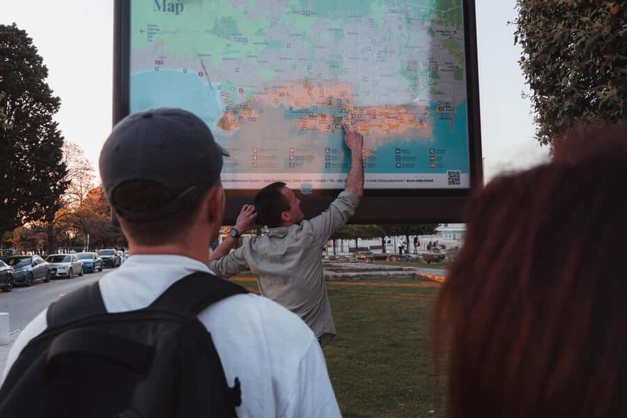 Zadar: Plitvice Lakes with Boat Ride and Zadar Old Town Tour - What the guides add to the day