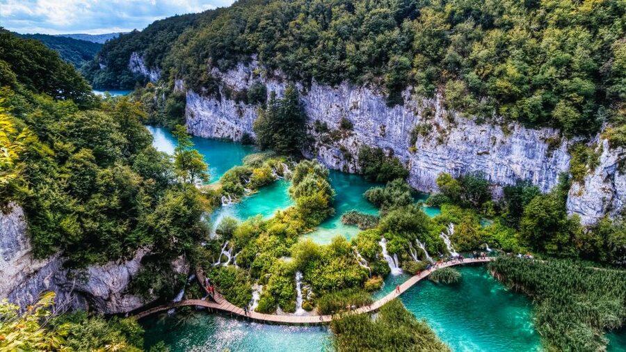 Zadar: Plitvice Lakes with Boat Ride and Zadar Old Town Tour - Returning to Zadar and the optional Old Town walk