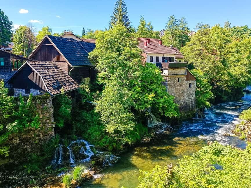 Zagreb: Plitvice with Ticket & Rastoke Tour for Max 8 people - Plitvice Lakes and the 8.5-kilometer route