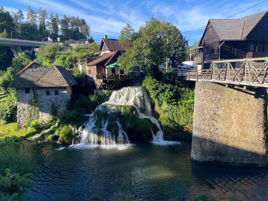 Zagreb: Rastoke & Plitvice Lakes Guided Tour with Ticket - What changes in autumn and winter