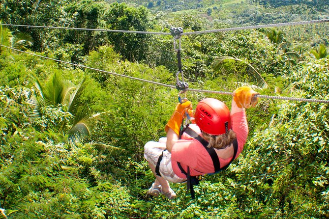 Zipline Adventure in El Limón - What the $75 price really covers