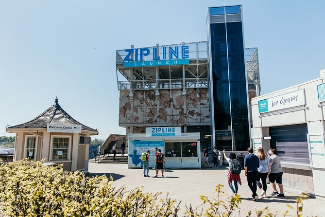 Zipline To The Falls in Niagara Falls, Canada - The ride toward the Falls